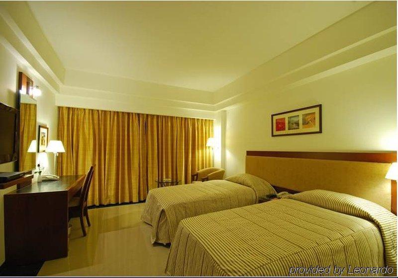 Park Ornate Hotel Viman Nagar Pune Room photo