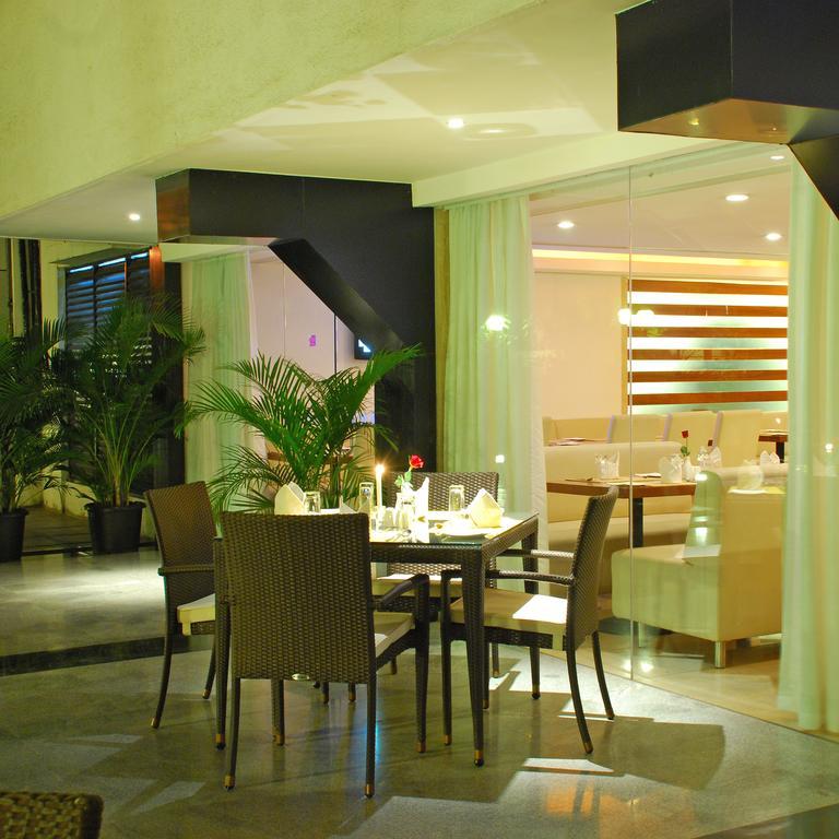 Park Ornate Hotel Viman Nagar Pune Exterior photo