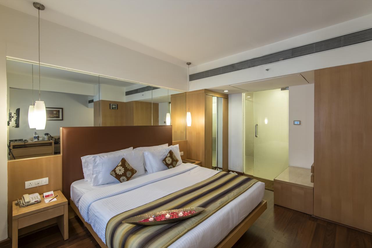 Park Ornate Hotel Viman Nagar Pune Exterior photo